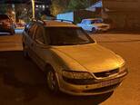 Opel Vectra-1