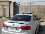 Volkswagen Jetta-13