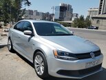 Volkswagen Jetta-16