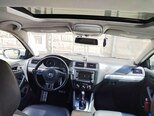 Volkswagen Jetta-21
