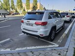 Jeep Grand Cherokee-13