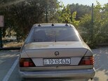 Mercedes 200 D-10