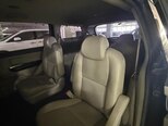 Kia Carnival-15