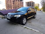 Volkswagen Touareg-3