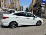 Hyundai Accent-16
