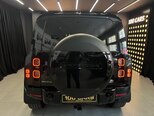 Land Rover Defender-5
