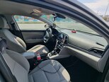 Hyundai Elantra-10