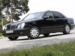 Mercedes E 240-4