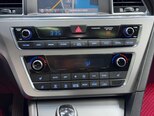 Hyundai Sonata-12