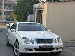 Mercedes E 320-1