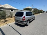 Opel Zafira-10