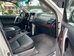 Toyota Land Cruiser Prado-11