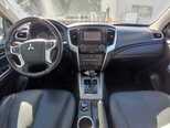 Mitsubishi L200-2