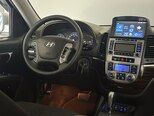 Hyundai Santa Fe-12