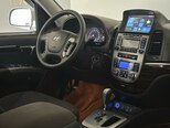 Hyundai Santa Fe-13