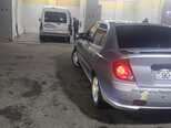 Hyundai Accent-10