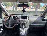 Opel Zafira-5