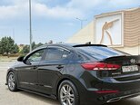 Hyundai Elantra-2