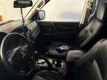 Mitsubishi Pajero-3