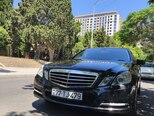 Mercedes E 250-1