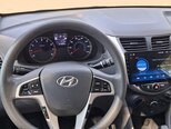 Hyundai Accent-7