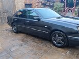 Mercedes E 230-6