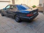Mercedes E 230-9