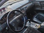 Mercedes E 230-4