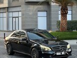Mercedes E 220-1