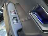 Mercedes E 220-11