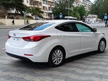 Hyundai Elantra-5