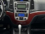 Hyundai Santa Fe-12