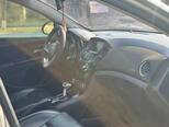 Chevrolet Cruze-12