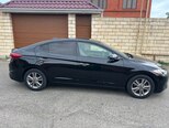 Hyundai Elantra-5