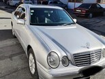 Mercedes E 270-1