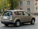 Mitsubishi Outlander-3