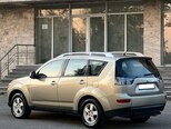 Mitsubishi Outlander-5