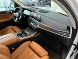 BMW X7-10