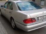 Mercedes E 230-7