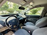 Toyota Prius-10