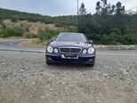 Mercedes E 240-1