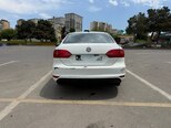 Volkswagen Jetta-2