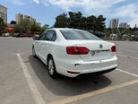 Volkswagen Jetta-3