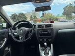 Volkswagen Jetta-9