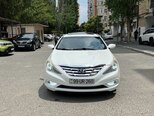 Hyundai Sonata-1