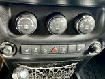 Jeep Wrangler-13