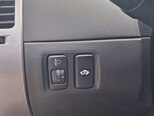 Toyota Prius-13