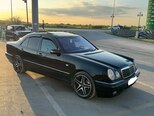 Mercedes E 240-3