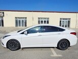 Hyundai i40-13