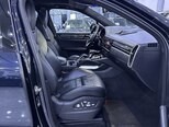 Porsche Cayenne Turbo S E-Hybrid-12